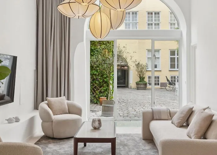 Апартаменты Luxury By Freetown & Canals *