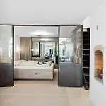 Apartment Luxury By Freetown & Canals