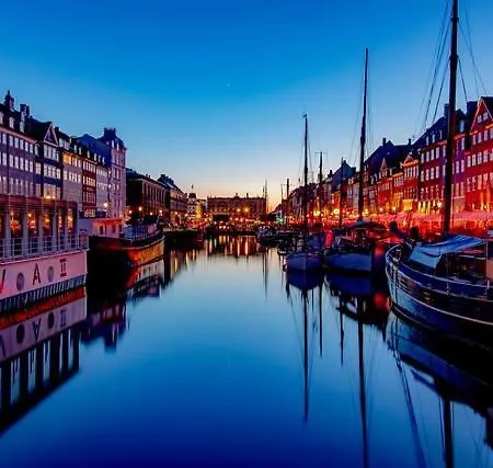 아파트 Luxury By Freetown & Canals *