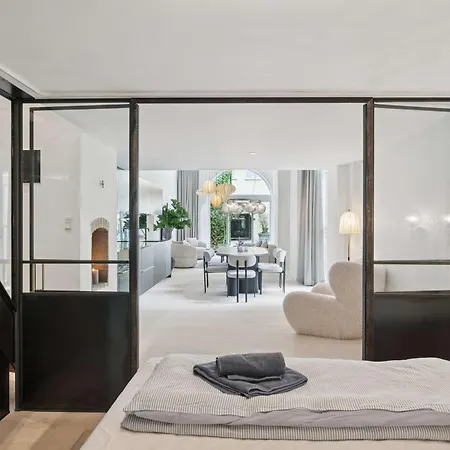 Luxury By Freetown & Canals *