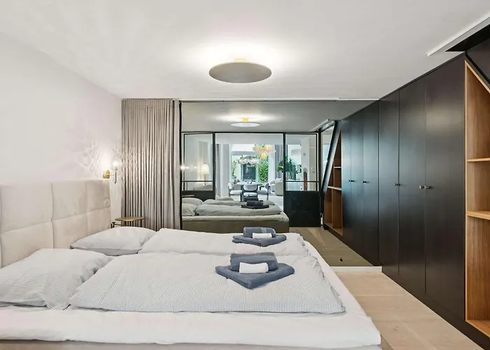 Luxury By Freetown & Canals