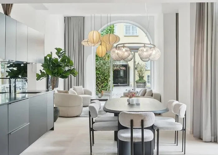 Luxury By Freetown & Canals *